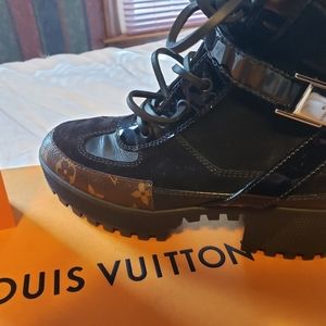 Louis Vuitton combat bahia braz